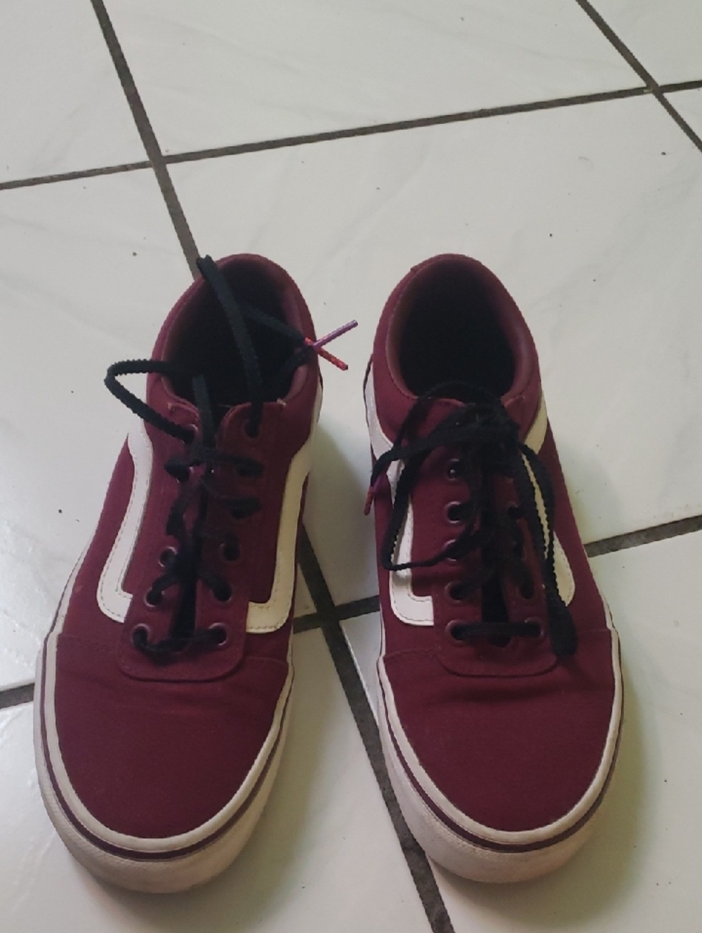 Vintage like new "Vans" Women Burgundy and white low-top skate sneakers